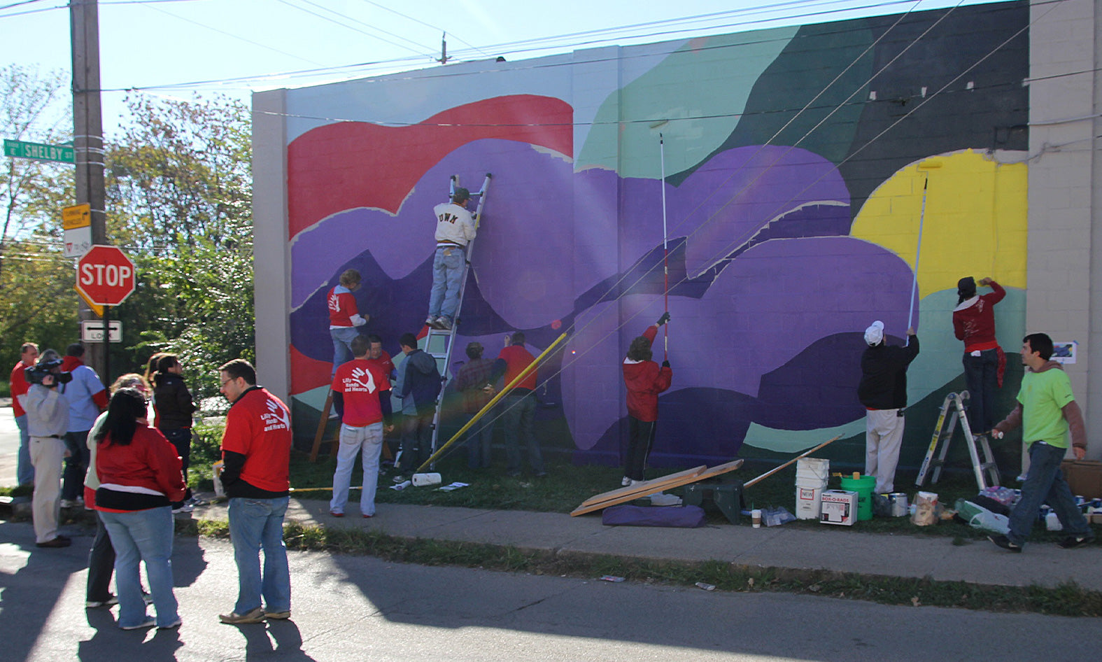 Big Car & 'Lilly Day of Service' Mural